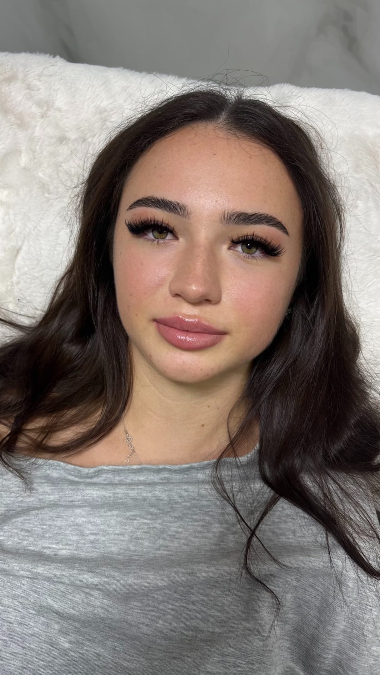 Gorgeous wispy set😍🌴

Booking Ref:
wispy hybrid set
9mm-15mm C CURL 
using @dbo.lashed  signature lash trays

AUGUST CALENDAR LIVE ON THE 20th🗓️
